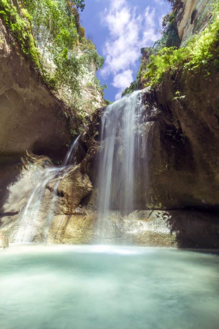motion blur in waterfalls